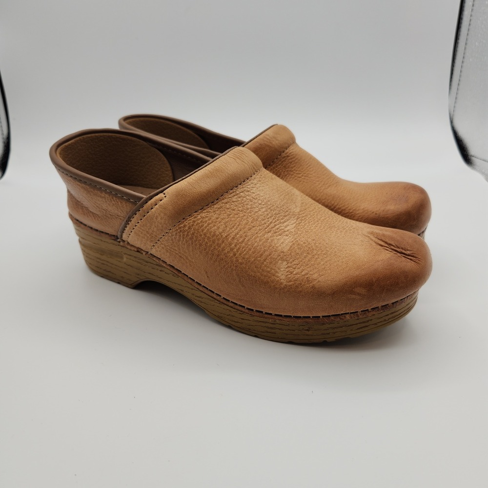 Dansko Professional Clogs Women's US 9 Honey Distressed Upper Leather Slip On
